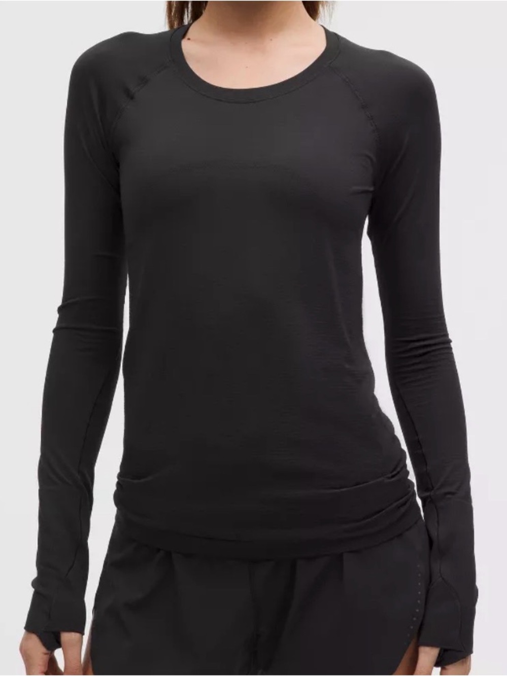 Lululemon Swiftly Tech Long-Sleeve Shirt 2.0
Hip Length